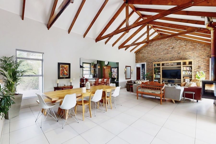 3 Bedroom Property for Sale in Kraaibosch Western Cape